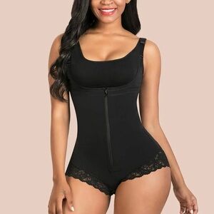 NWT ShaperX Women's Shapewear Bodysuit Tummy Control Front Zip & Hooks Lace Sz M